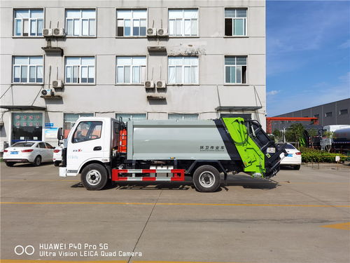 武夷山移動垃圾站與大型拉臂垃圾車的專業(yè)應用